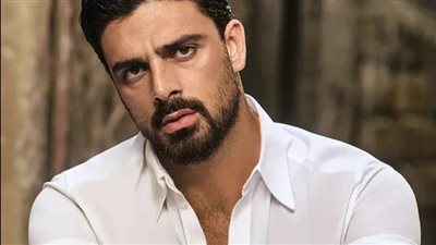 همست الطفلة ذات الست سنوات